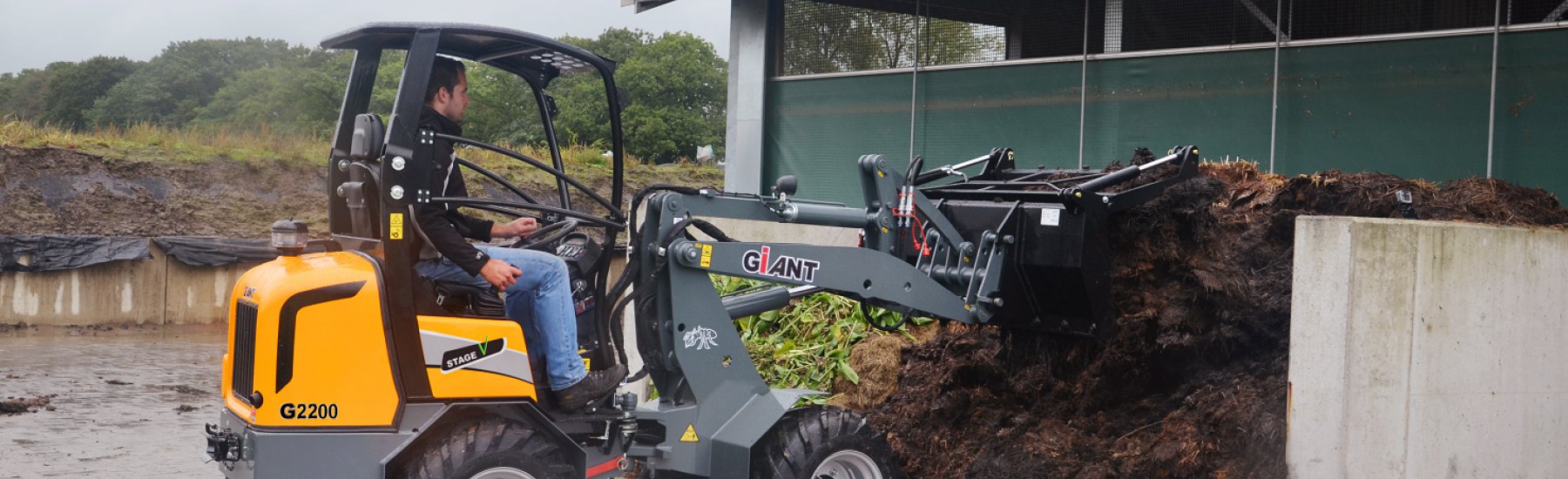 Rietveld Langerak heeft zijn machine park uitgebreid met een nieuwe Takeuchi TB235