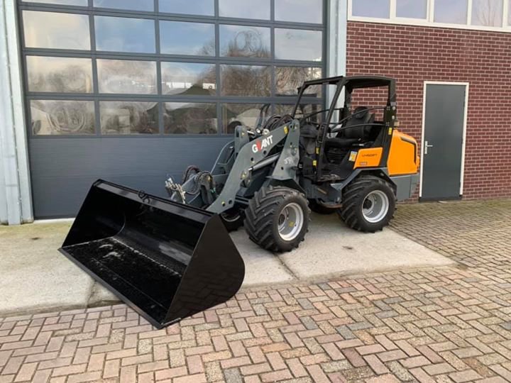 Giant V4502T afgeleverd te Groot-Ammers