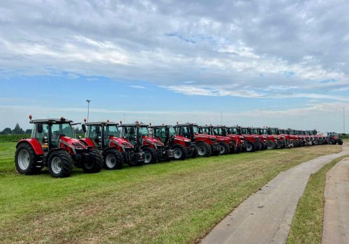 De voorbereidingen voor Tractorpulling Hoogblokland in volle gang!